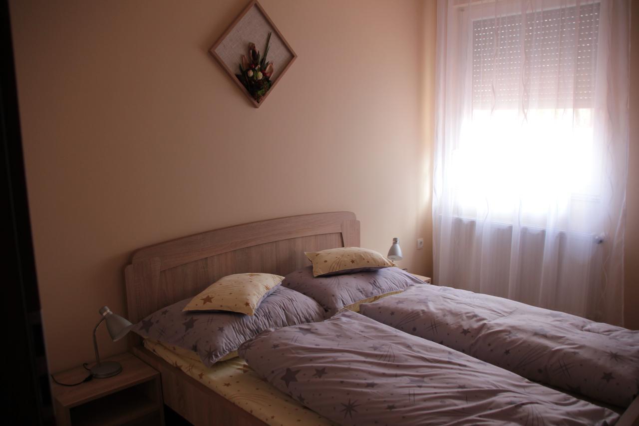 Imola Es Andrea Apartmanhaz 2 Hajduszoboszlo Ngoại thất bức ảnh