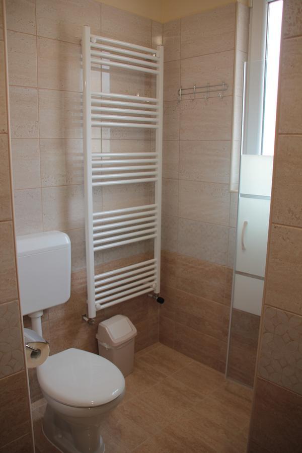 Imola Es Andrea Apartmanhaz 2 Hajduszoboszlo Ngoại thất bức ảnh
