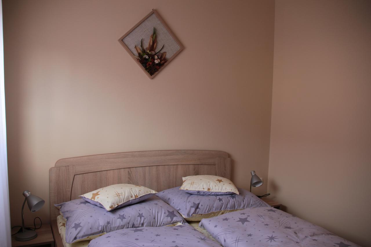 Imola Es Andrea Apartmanhaz 2 Hajduszoboszlo Ngoại thất bức ảnh