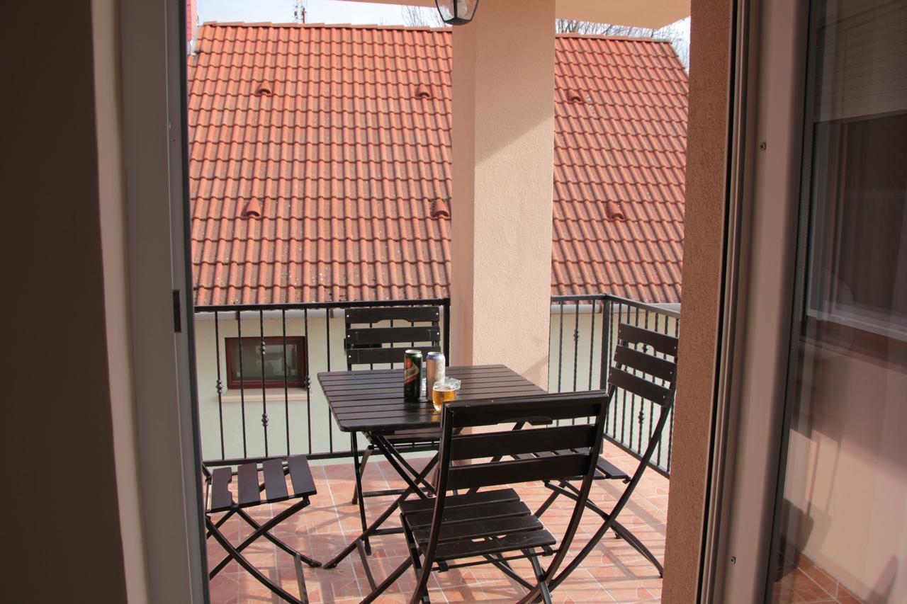 Imola Es Andrea Apartmanhaz 2 Hajduszoboszlo Ngoại thất bức ảnh