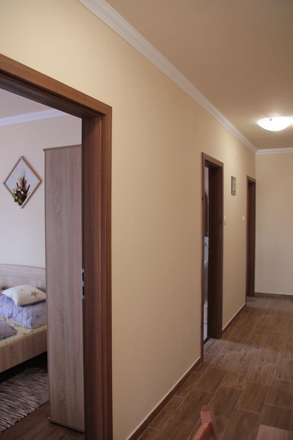 Imola Es Andrea Apartmanhaz 2 Hajduszoboszlo Ngoại thất bức ảnh