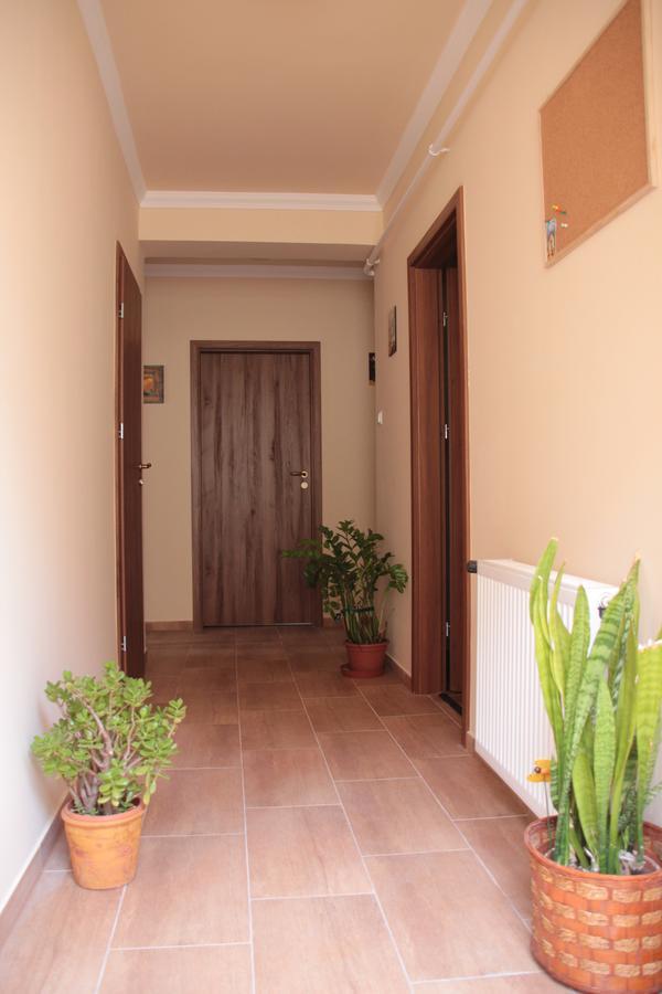 Imola Es Andrea Apartmanhaz 2 Hajduszoboszlo Ngoại thất bức ảnh