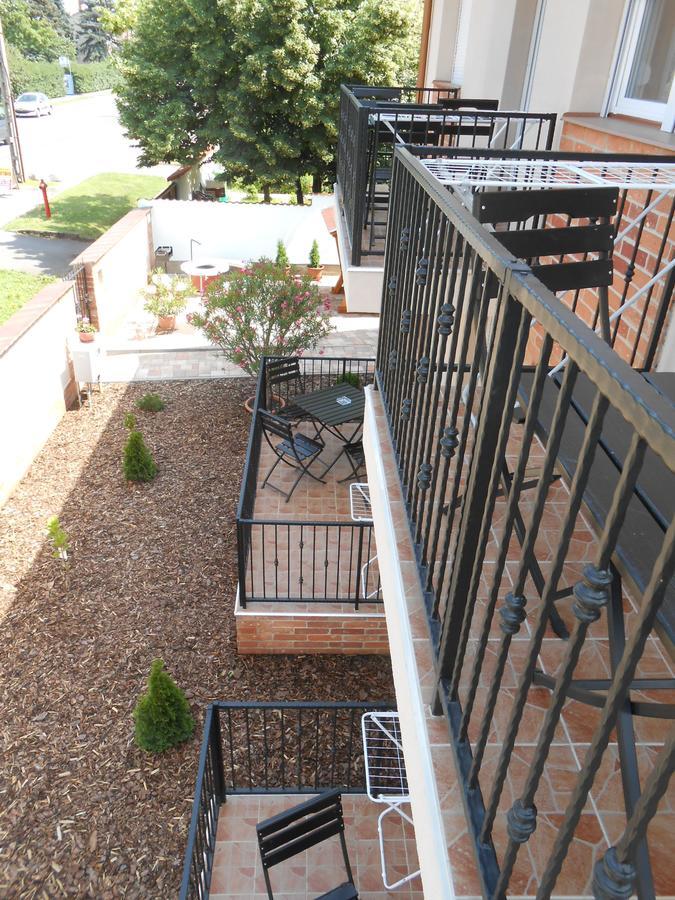 Imola Es Andrea Apartmanhaz 2 Hajduszoboszlo Ngoại thất bức ảnh
